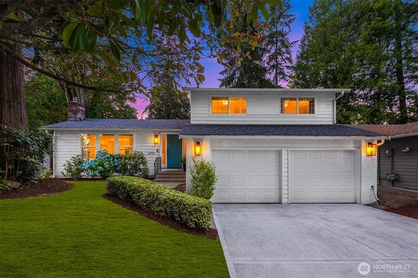 10702 NE 144th Court , Kirkland, WA 98034-5252