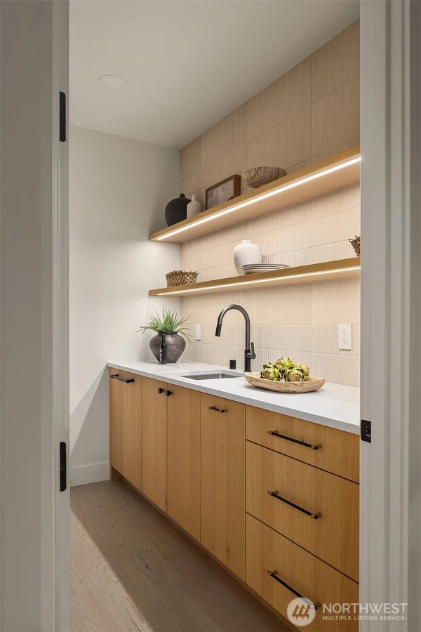 Butler Pantry
